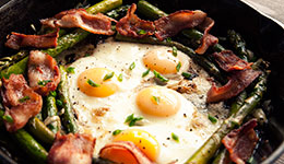 Baked Eggs With Asparagus and Leeks
