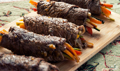 Balsamic Steak Rolls