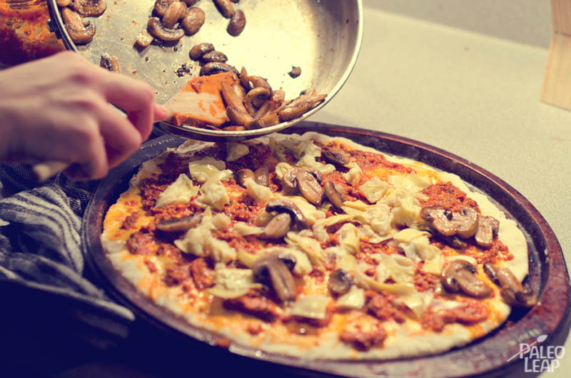 Paleo pizza preparation