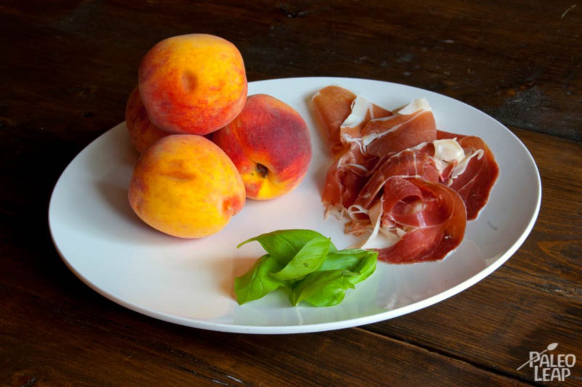 Grilled peaches with Prosciutto and basil Recipe Preparation