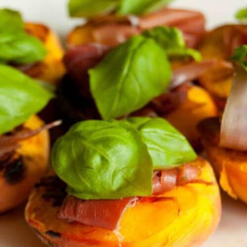Grilled peaches with Prosciutto and basil Recipe