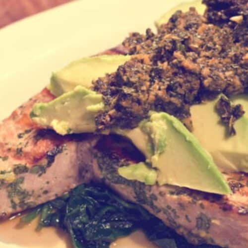 Tuna steak with avocado and cilantro marinade Recipe