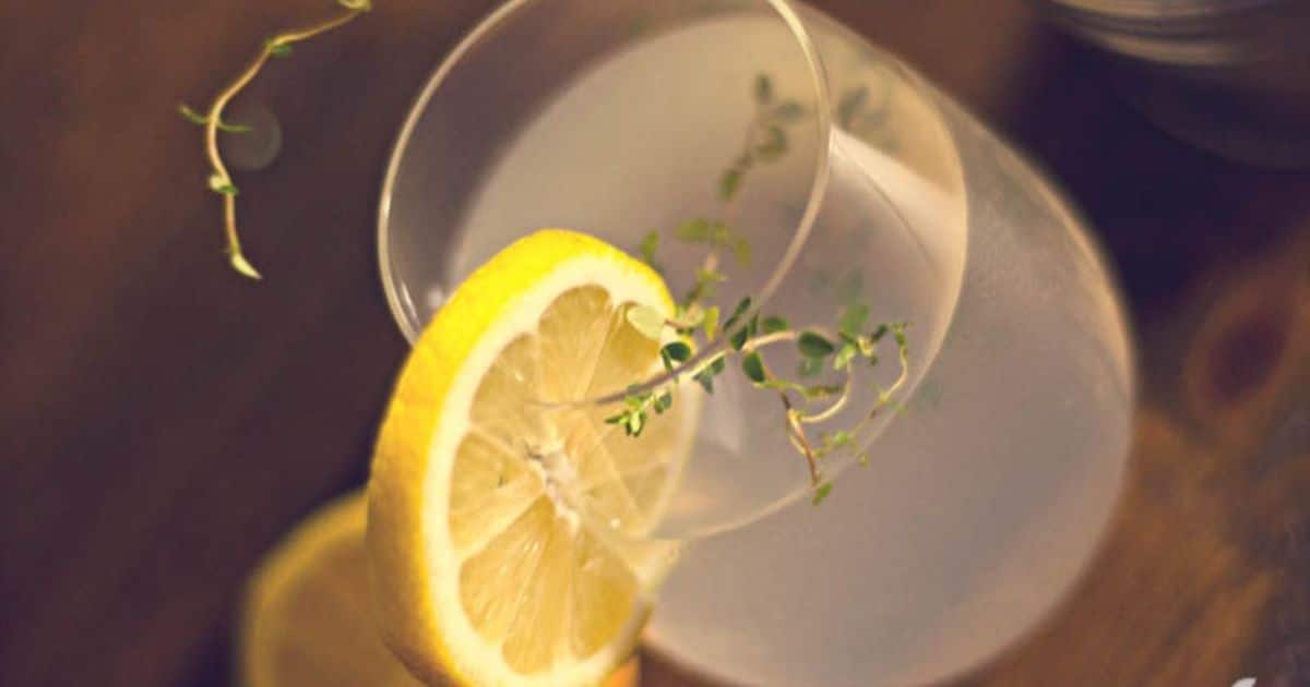 Lemonade with Thyme Recipe Preparation
