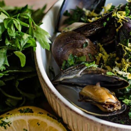 Mussels in White Wine Sauce Recipe