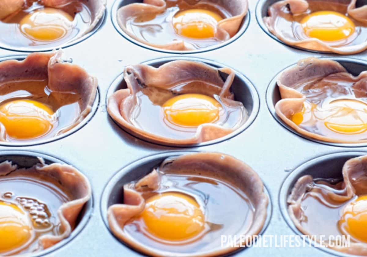Eggs Benedict and Ham Recipe Preparation