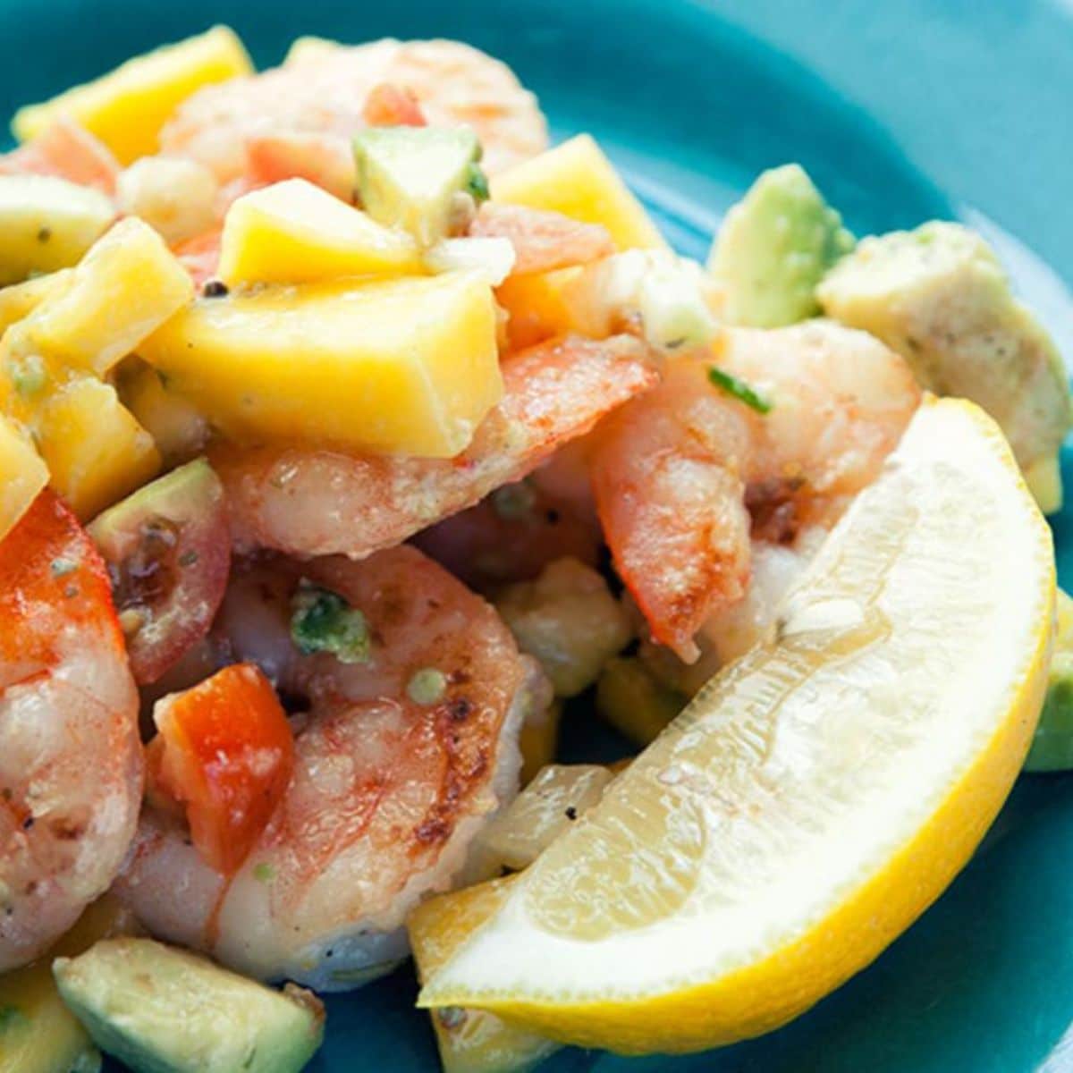 Shrimp With Avocado And Mango Featured