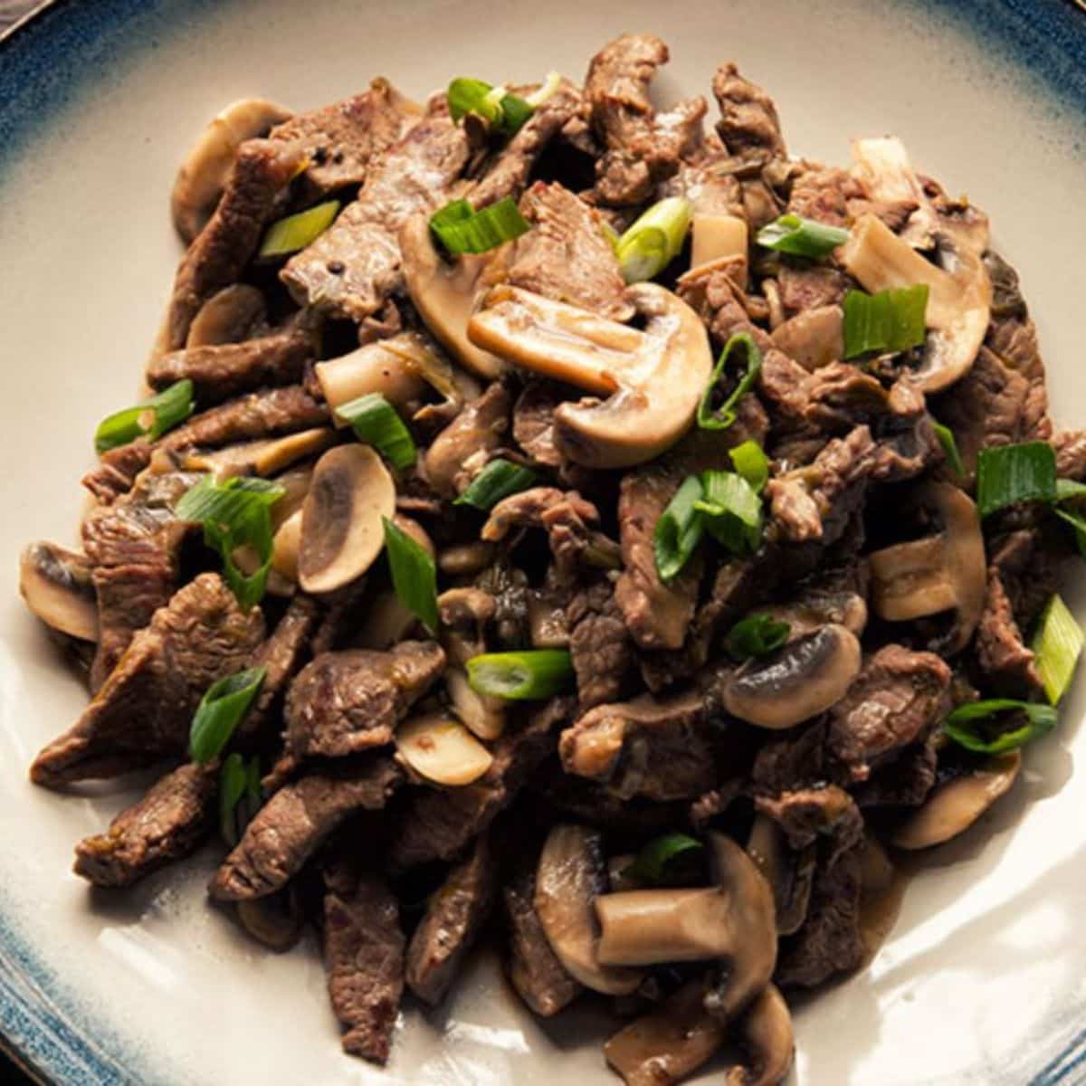 Beef Strips with Mushroom Sauce Featured