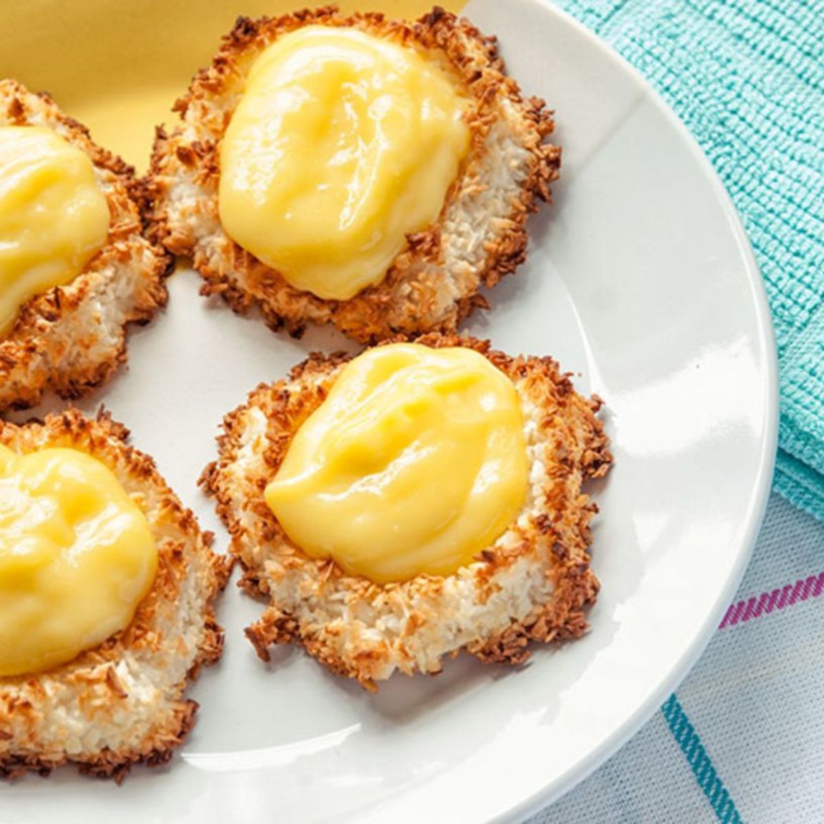 Coconut Macaroons With Lemon Curd Featured