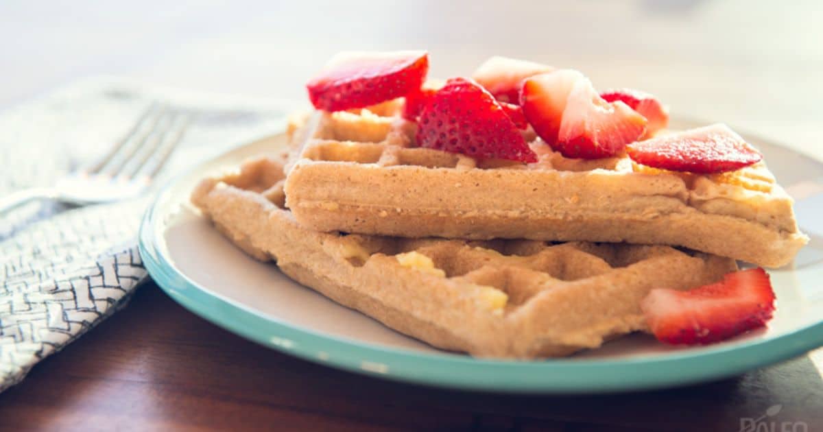 Cinnamon and Apple Waffles Recipe Preparation