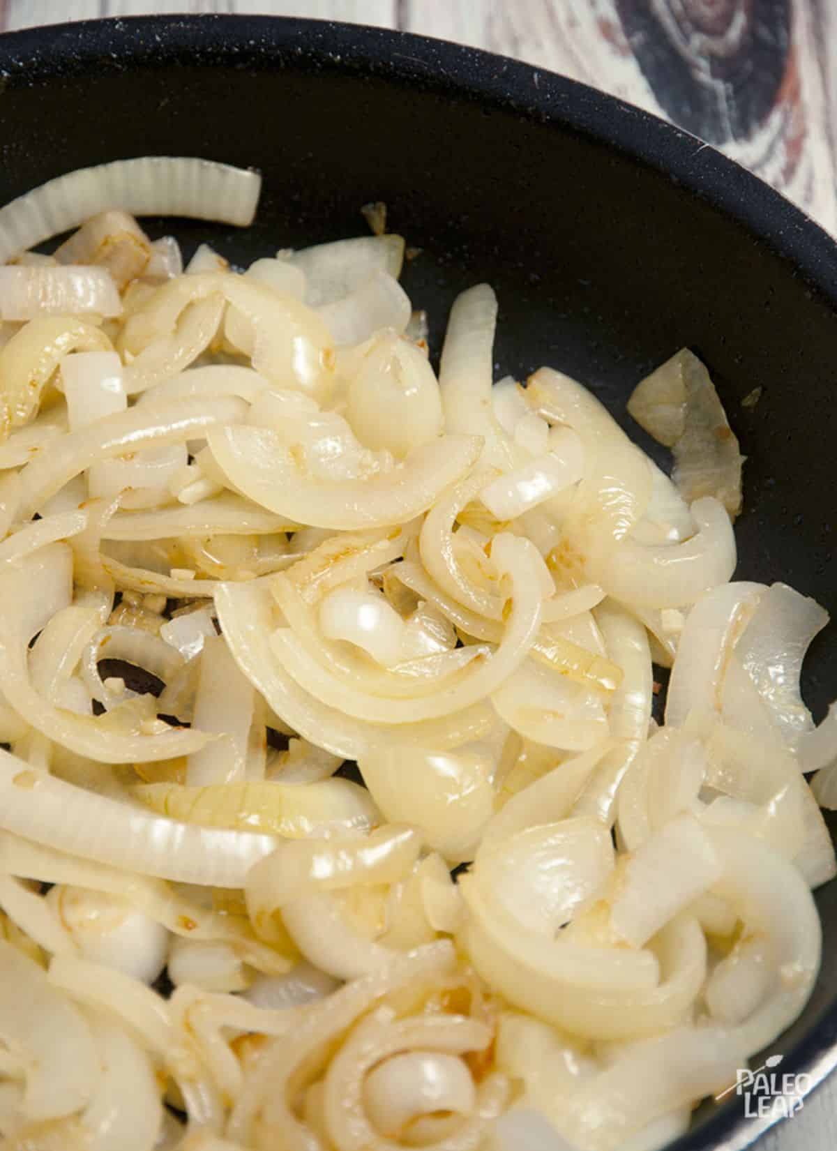 Sauteed Spinach and Caramelized Onions Recipe Preparation