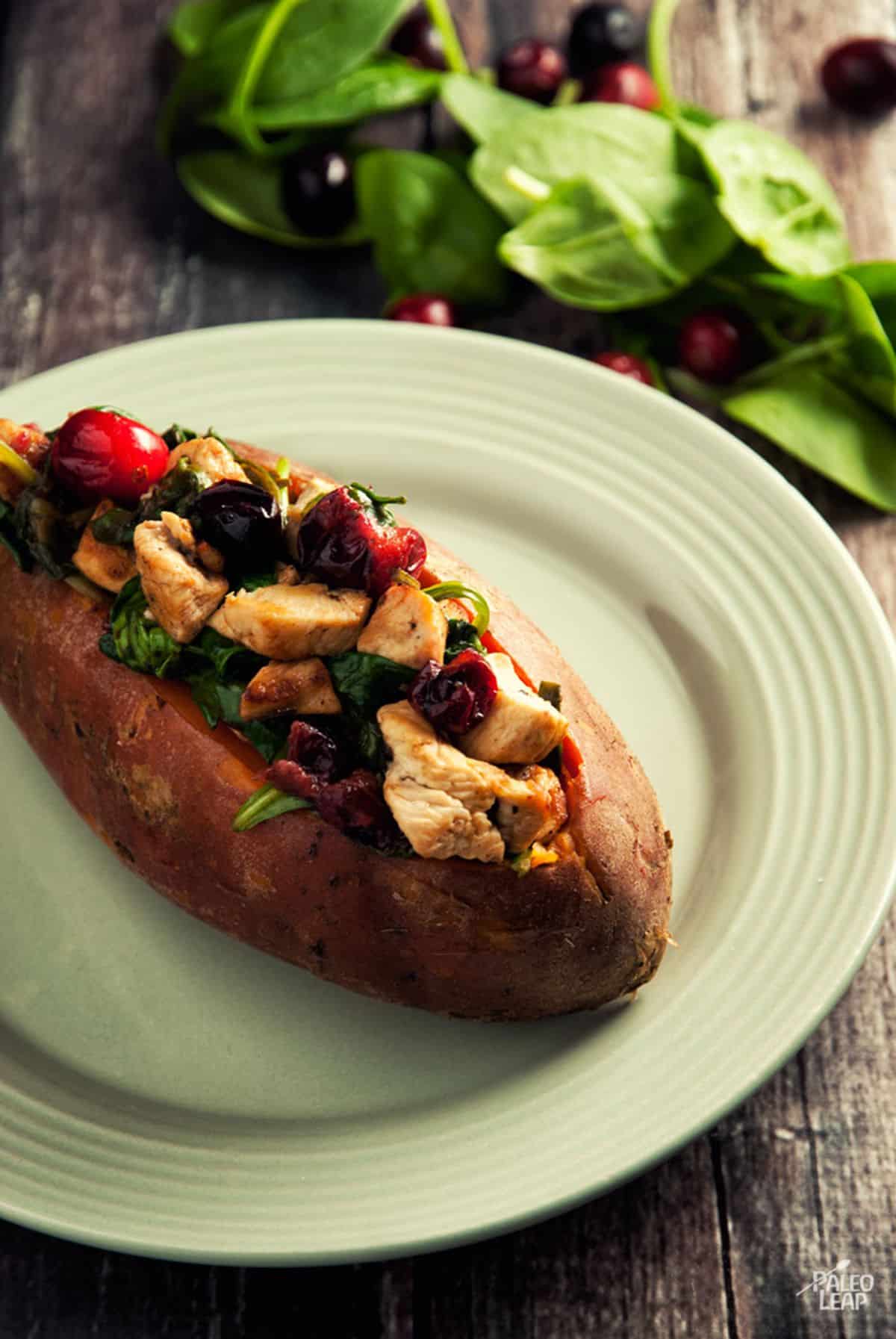 https://paleoleap.com/wp-content/uploads/2014/12/chicken-cranberry-potato-main.jpg