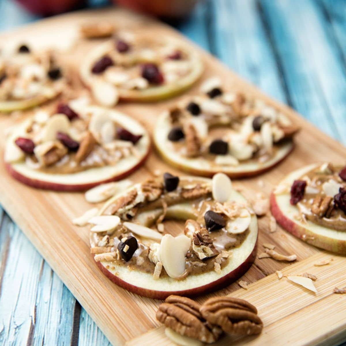 Apple and Almond Butter Bites Featured