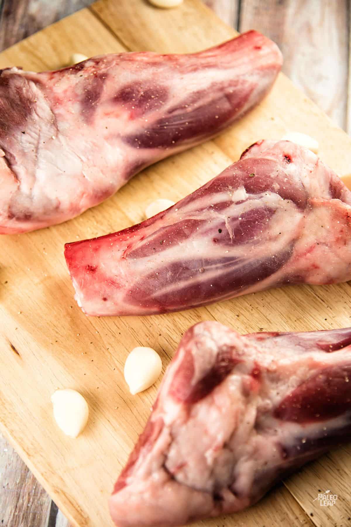 Roasted Lamb Shanks Recipe Preparation