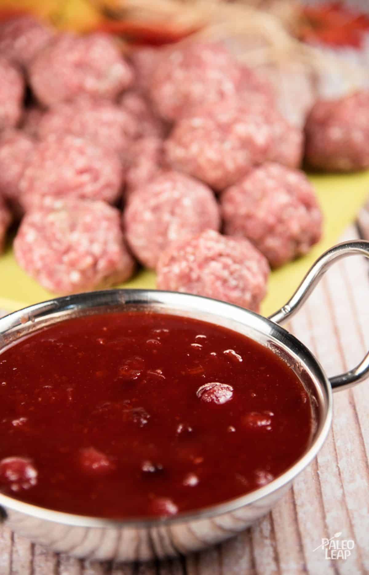Spicy Cranberry Meatballs Recipe Preparation