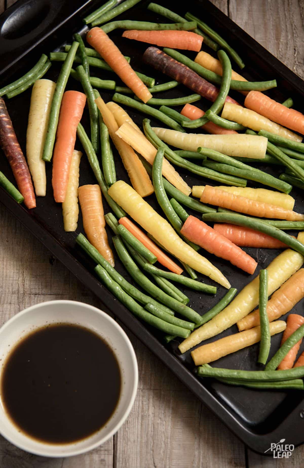 Balsamic Roasted Carrots and Green Beans Recipe Preparation
