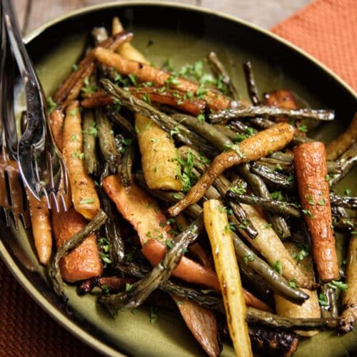 Balsamic Roasted Carrots and Green Beans Recipe