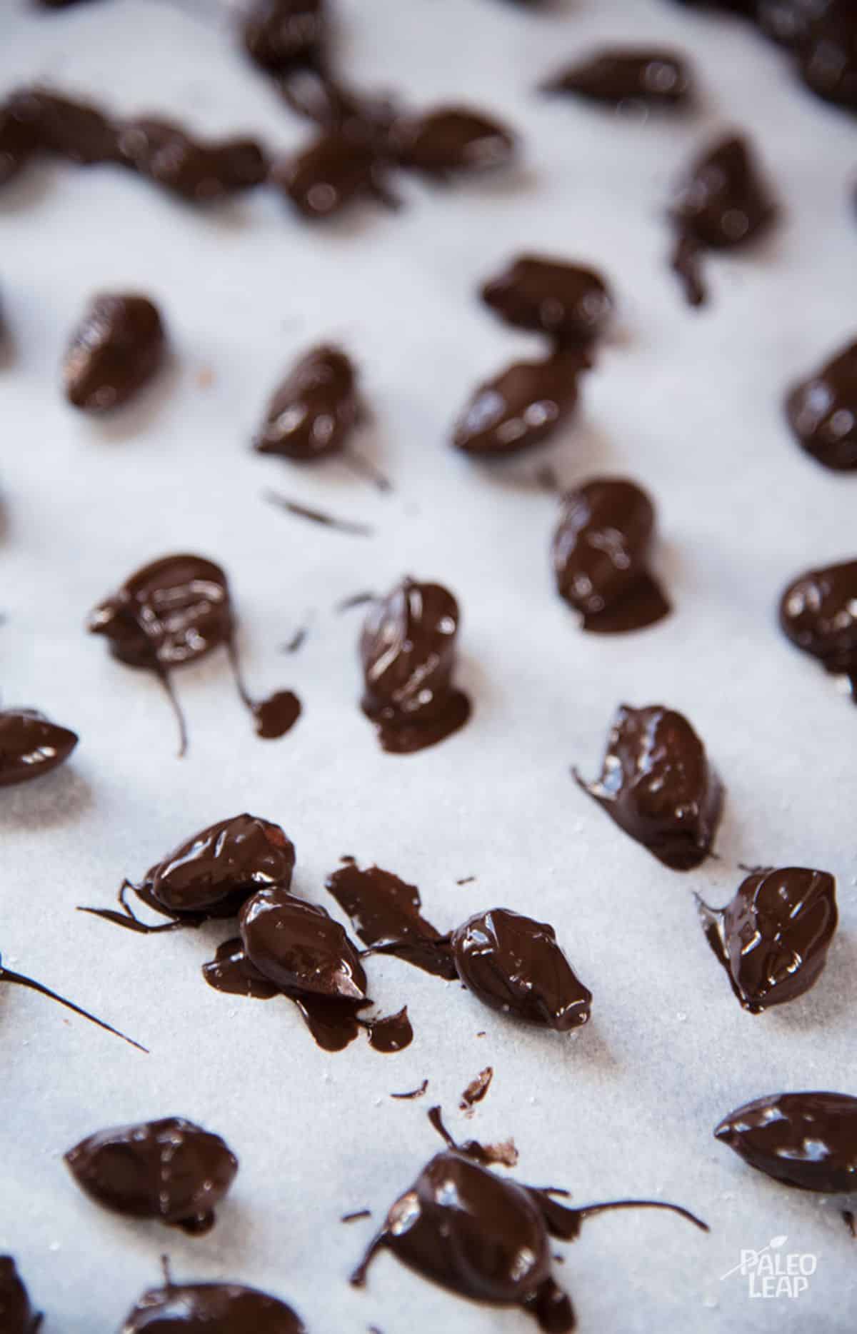 Dark Chocolate Covered Almonds Recipe Preparation