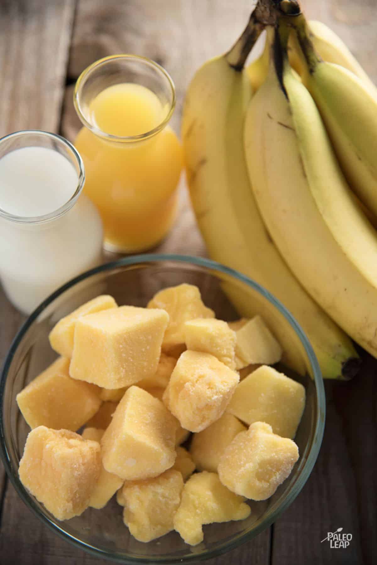 Banana Mango Smoothie Recipe Preparation