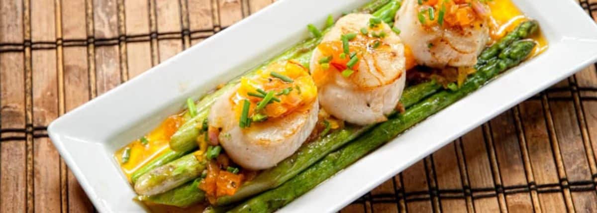 sea scallops asparagus main large