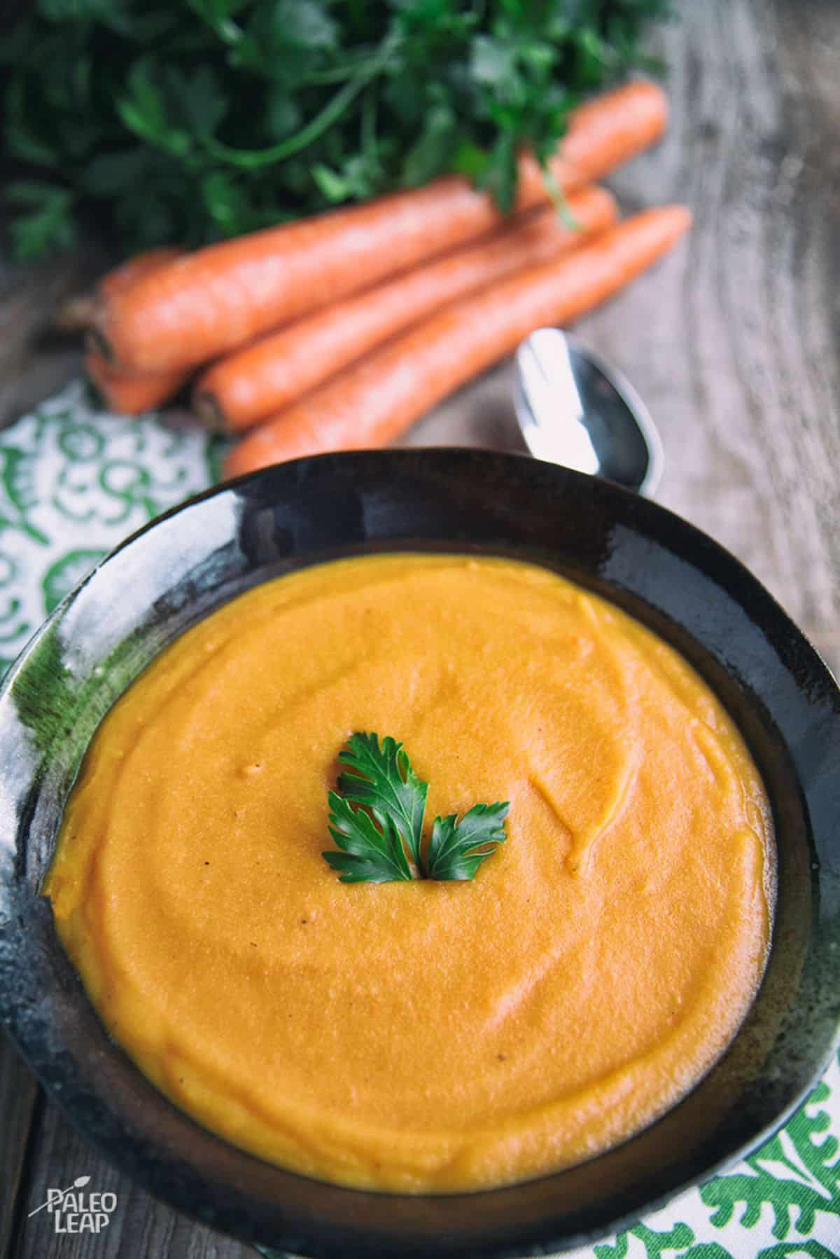 Simple and Thick Carrot Soup