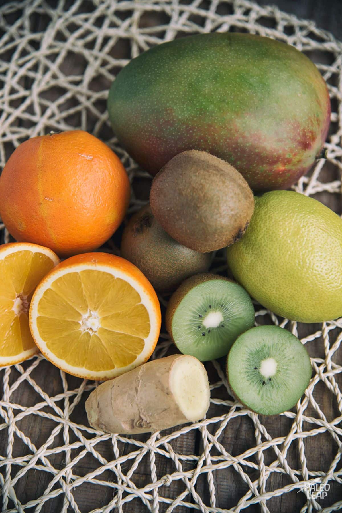 Orange Mango and Kiwi Smoothie Recipe Preparation