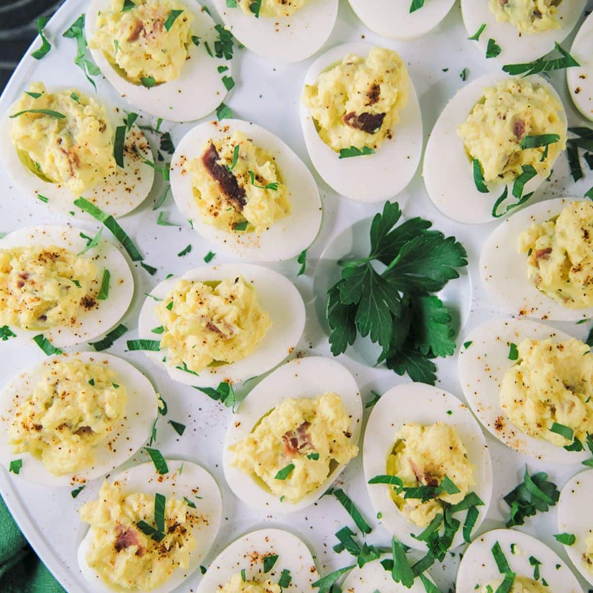 Deviled Eggs With Bacon Featured