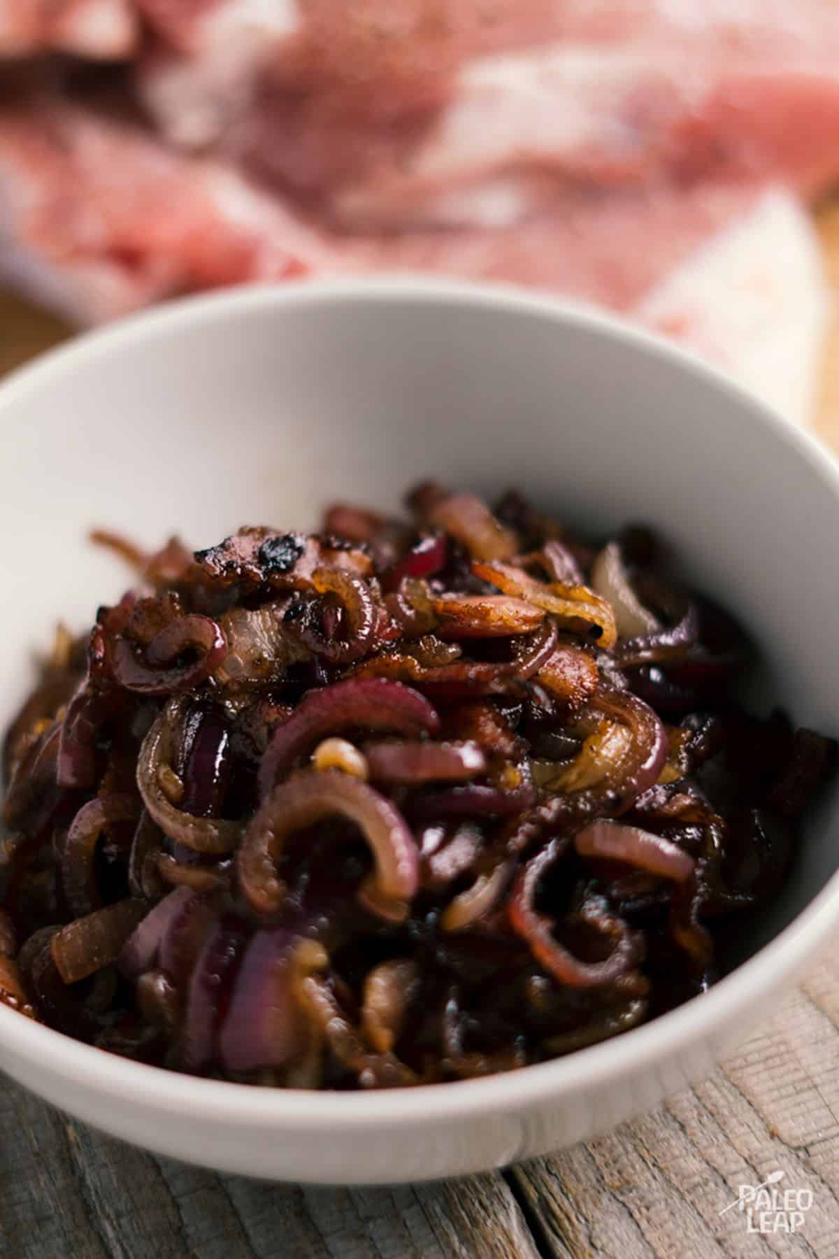 Caramelized Onion and Bacon Pork Chops Recipe Preparation