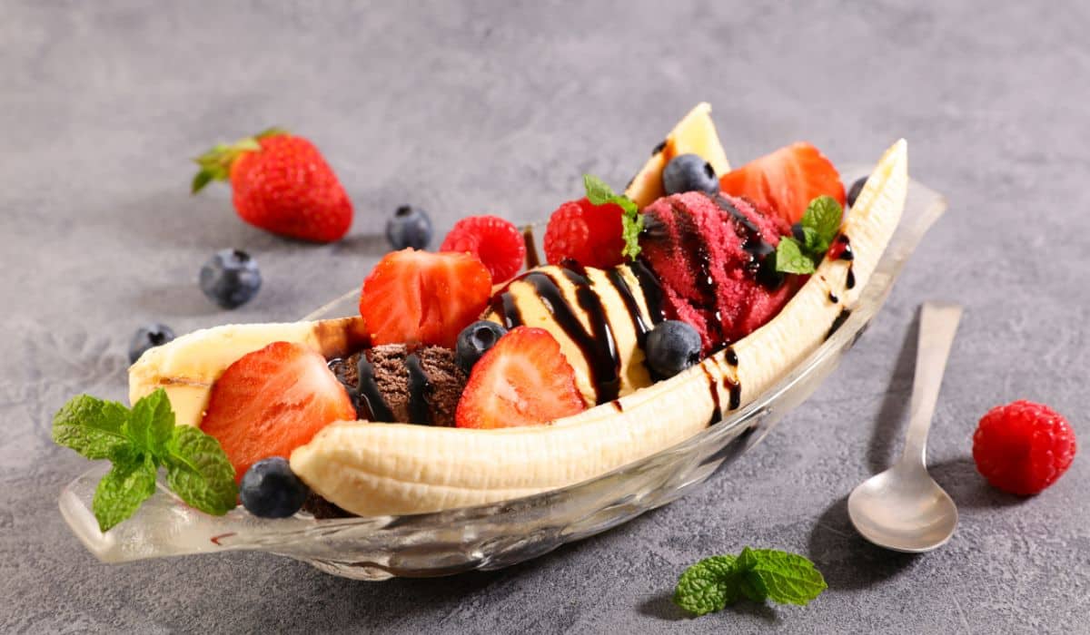 https://paleoleap.com/wp-content/uploads/2023/03/Strawberry-Banana-Ice-Cream.jpg