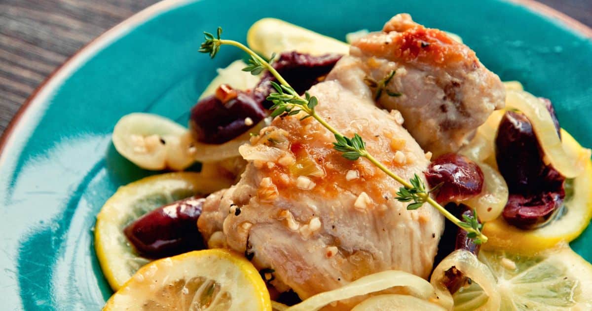 Garlic Lemon Chicken with Olives - Paleo Beasts